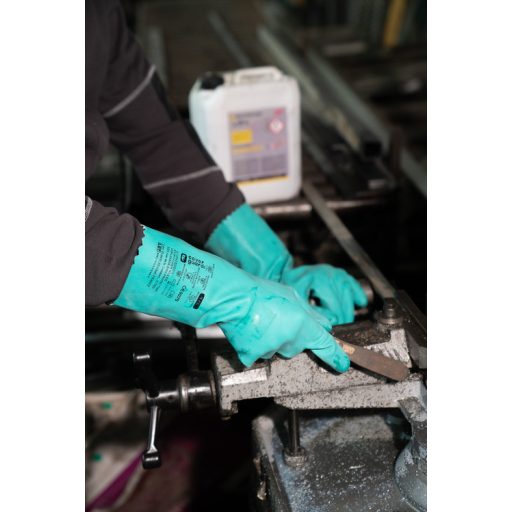 EUROCHEM NI550 ZÖLD NITRIL VEGYSZERÁLLÓ VÉDŐKESZTYŰ_7